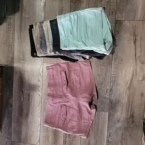 UnionBay Delaney 3.5" Solid Short WILDFLOWER